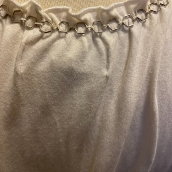 Colour Eighteen long sleeve V-neck tee with metal ring smocking in cream NWOT - Picture 6 of 8